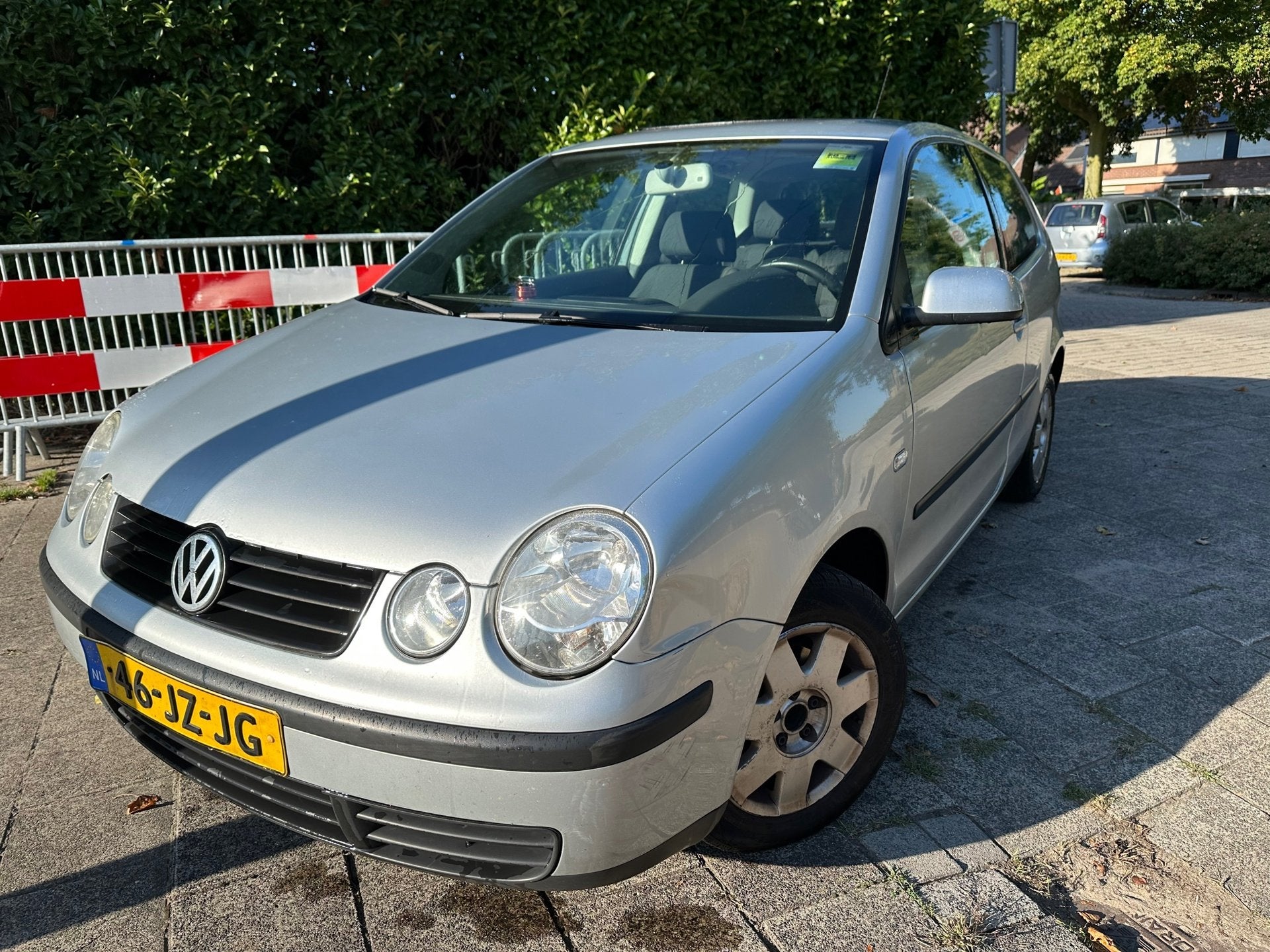 Volkswagen Polo MET CRUISE CONT, AIRCO & JAAR APK!, Auto's, Voorwielaandrijving, 4 cilinders, Origineel Nederlands, Bedrijf