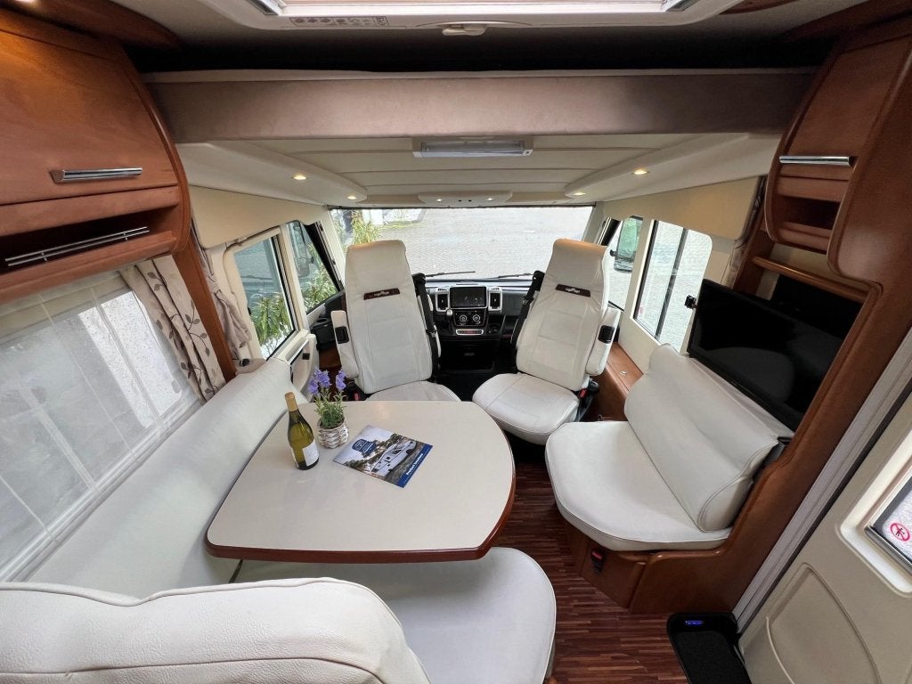 Carthago Chic C-Line I 5.0 QB Queensbed, Hefbed, Automaat!, Ringverwarming, Bedrijf, Diesel, Carthago