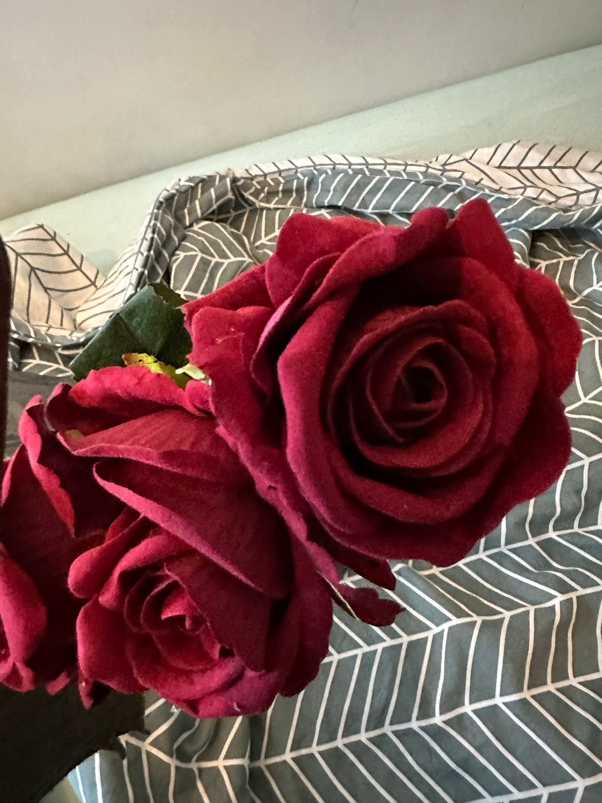 Kunstbloemen: Rode en Witte Rozen (Set van 5, Ophalen, Binnen, Kunstbloem, Nieuw
