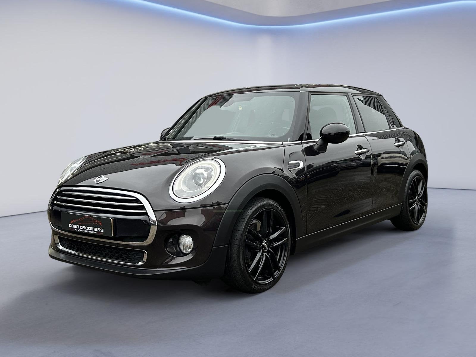 MINI Cooper 1.5 Chili Serious Business /Apple & Android Carp, Auto's, Mini, Voorwielaandrijving, 136 pk, Gebruikt, Bruin
