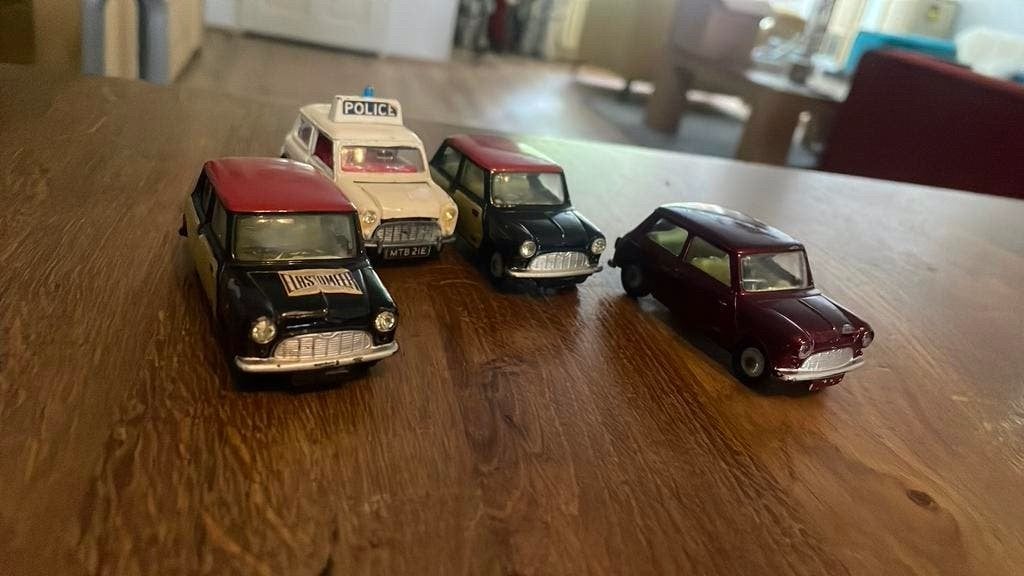 Miniatuur mini cooper, Hobby en Vrije tijd, Modelauto's | 1:87, Ophalen of Verzenden, Zo goed als nieuw, Auto