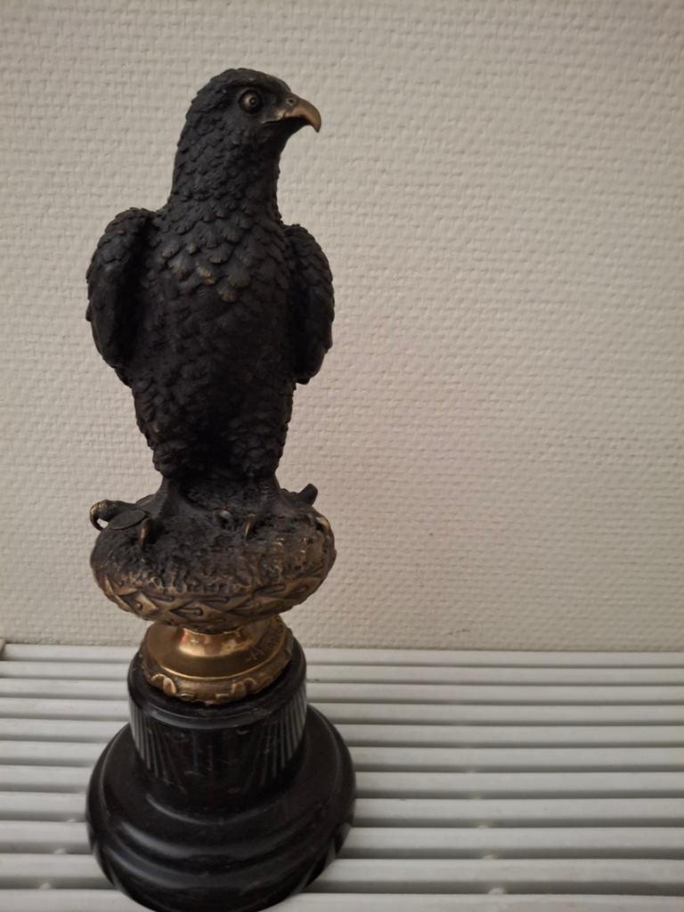 Bronzen Adelaar op Marmeren Sokkel, gesigneerd A. Thorburn, Ophalen of Verzenden