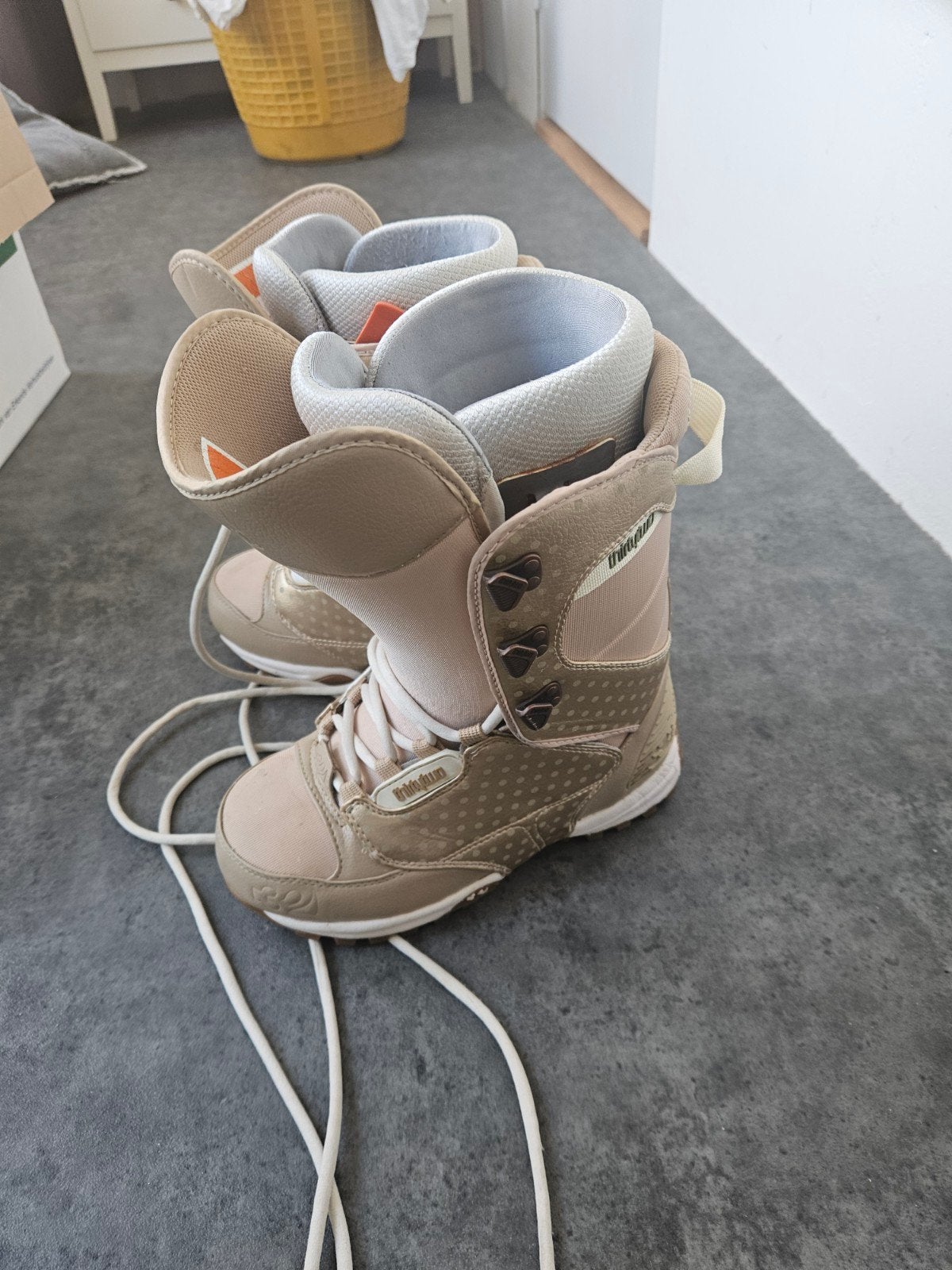 Nieuwe ThirtyTwo Snowboots/Snowboardschoenen Vrouwen Maat 36, Ophalen of Verzenden, Zo goed als nieuw, Schoenen
