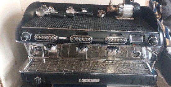 Sanremo,Espresso machine, Espresso apparaat, 10 kopjes of meer, Zo goed als nieuw, Gemalen koffie