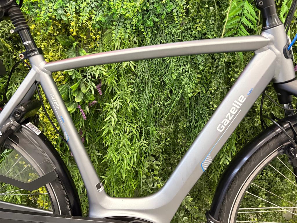 Gazelle Luzern - 400Wh - Bosch Line Active+ - 57cm, Wilhelminaweg 8, 6951 BP Dieren (NL), Info@gazelle.nl, Ophalen of Verzenden
