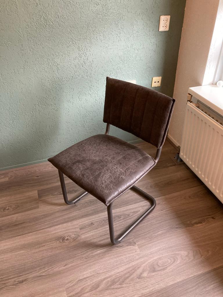 4 eetkamerstoelen - Grijsbruin - Nette staat, Ophalen, Bruin, Zo goed als nieuw, Vier