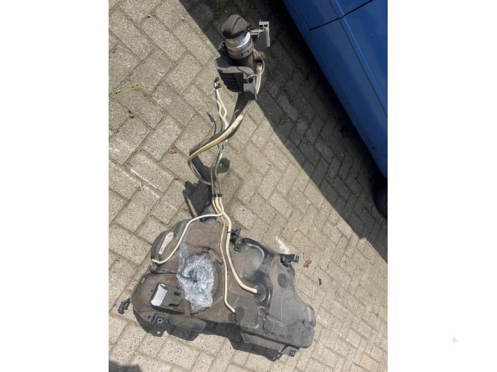 Tank van een Seat Arona, Gebruikt, -, Verzenden, -