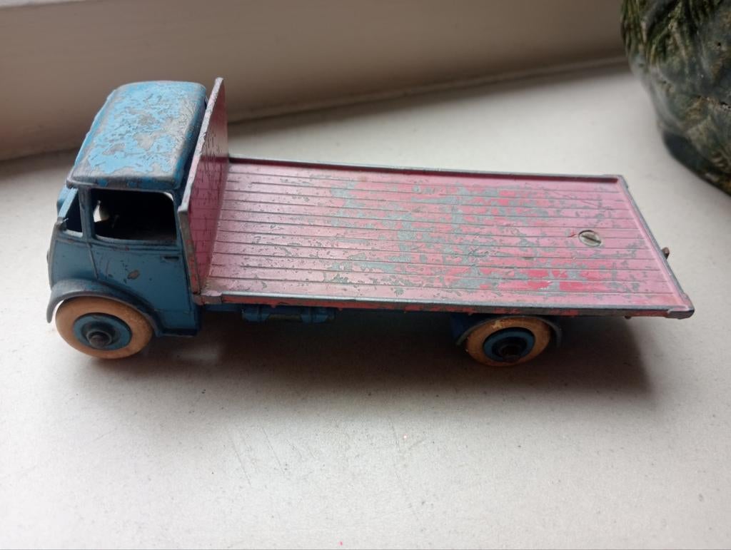Dinky toys 512 Guy flattruck, Hobby en Vrije tijd, Ophalen of Verzenden, Gebruikt, Bus of Vrachtwagen