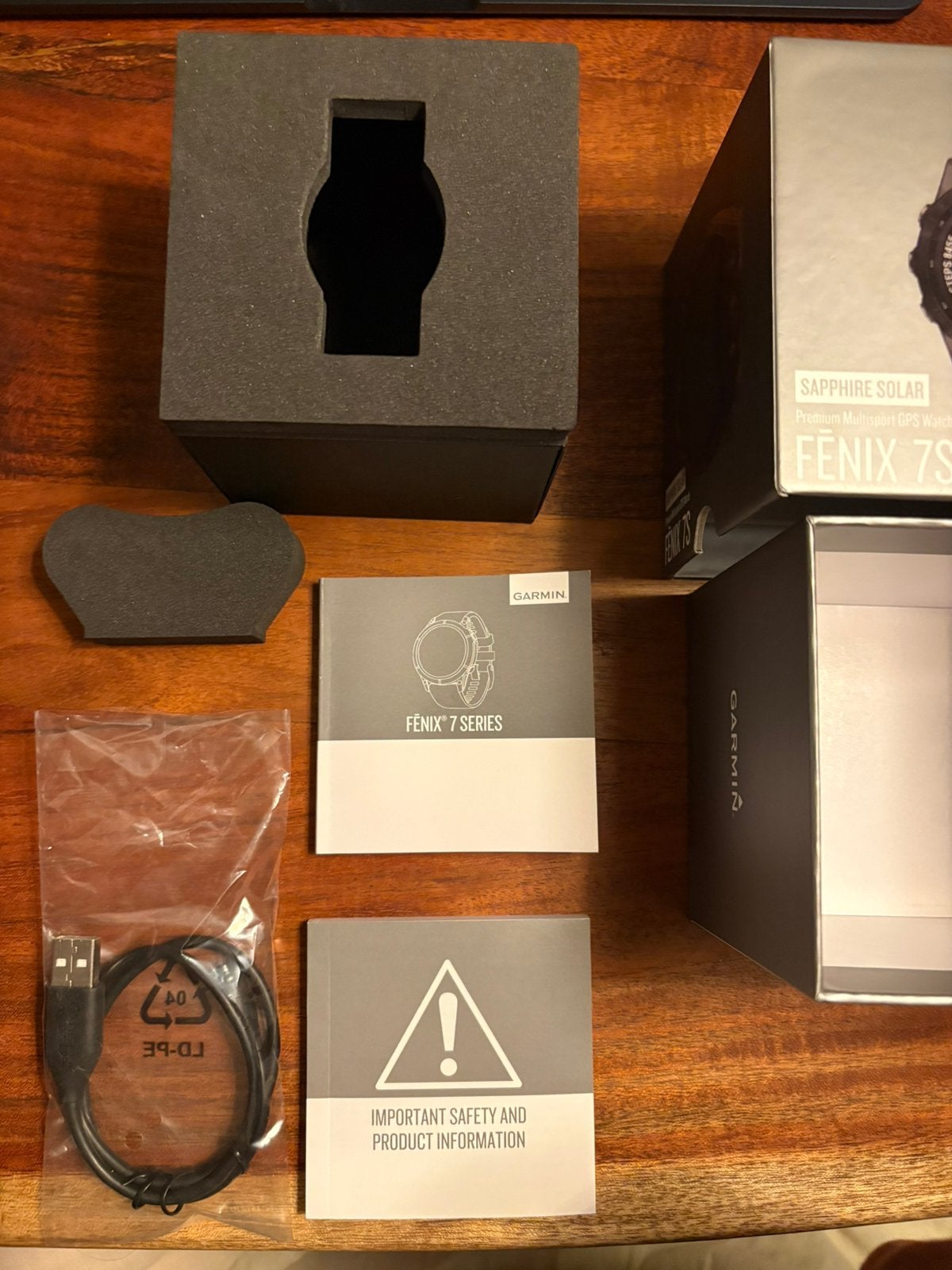 Garmin Fenix 7S Sapphire solar doosje en kabel, Ophalen of Verzenden, Zo goed als nieuw, Zwart, Android