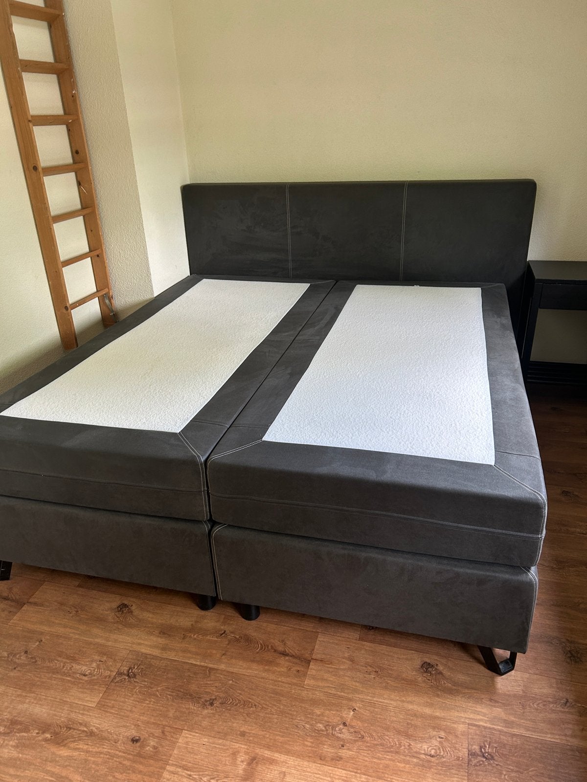 Te koop - Boxspring 180x200cm met hoofdbord, Huis en Inrichting, Slaapkamer | Bedden, Ophalen, Tweepersoons, Zo goed als nieuw
