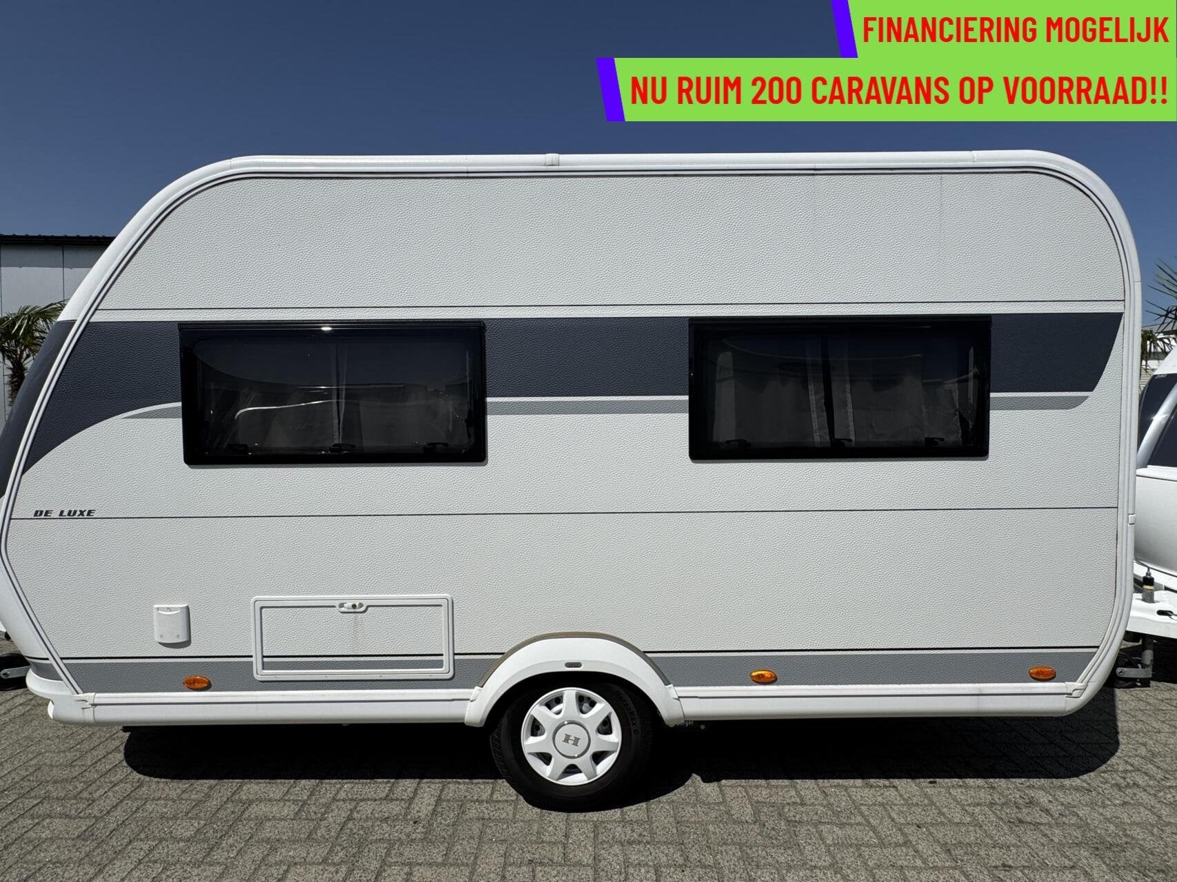 Hobby 400 SFE DE LUXE, FRANSBED, TREINZIT, MOVER,CASS.LUIFEL, Mover, Hobby, Bedrijf, Treinzit