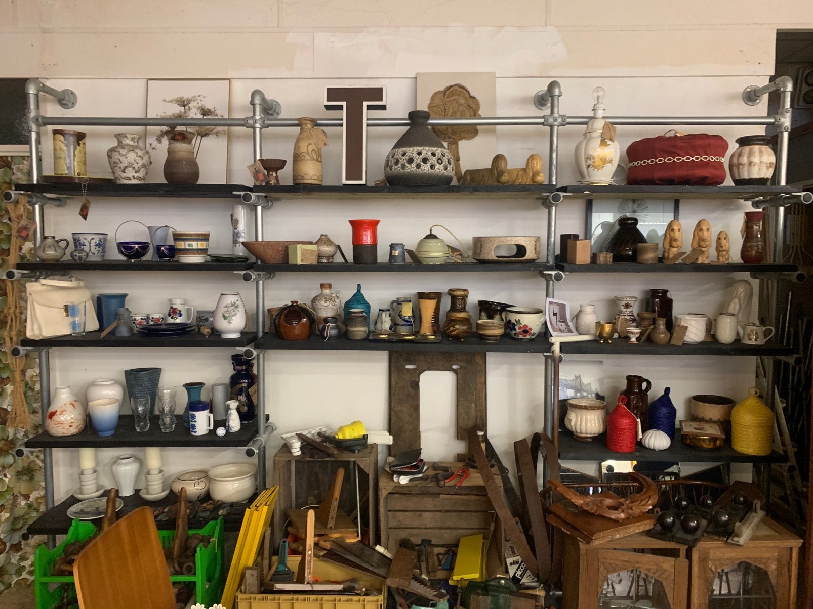 Stelling wandkast met buizen en planken uit inboedel, Ophalen, Zo goed als nieuw, Nvt, Nvt