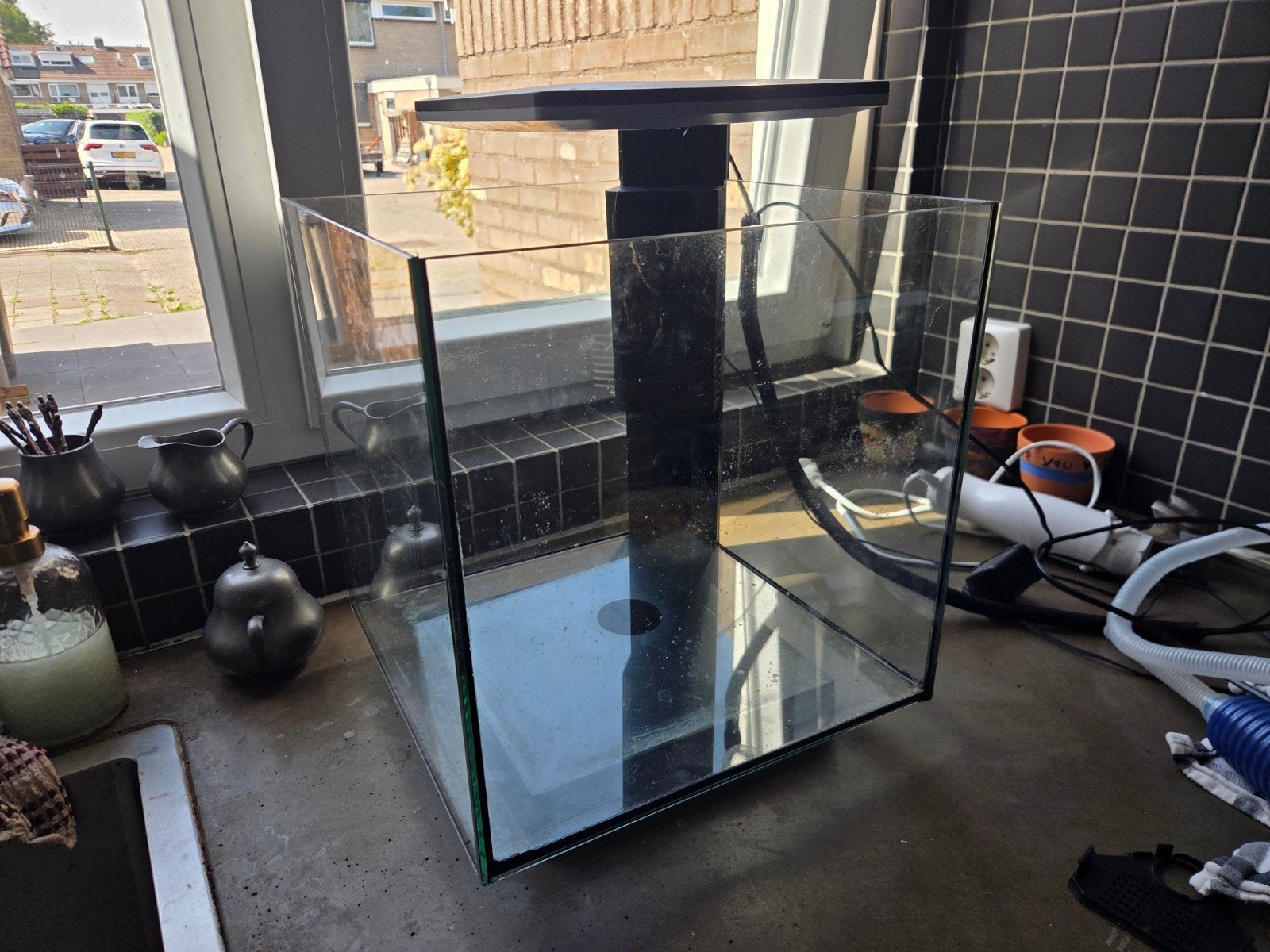 Aquarium Superfish Qubiq 30 Pro, Dieren en Toebehoren, Ophalen, Inclusief toebehoren, Zo goed als nieuw, Leeg aquarium