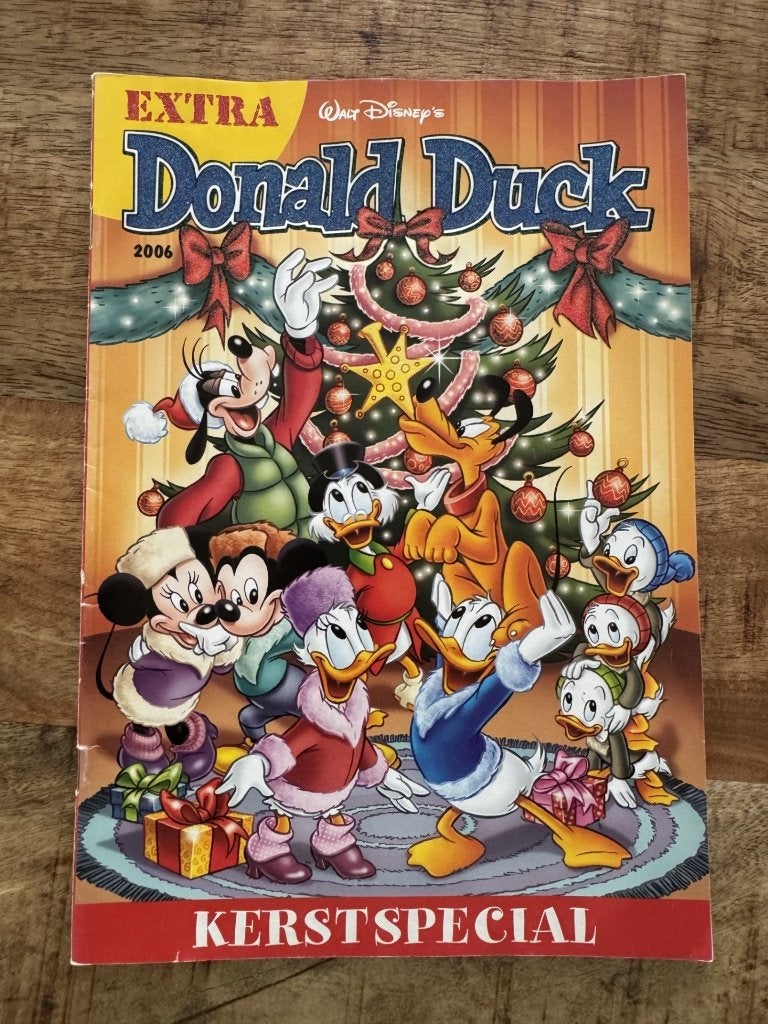 Donald Duck Extra 2006 (per jaar gesorteerd), Boeken, Stripboeken, Eén stripboek, Ophalen of Verzenden, Zo goed als nieuw