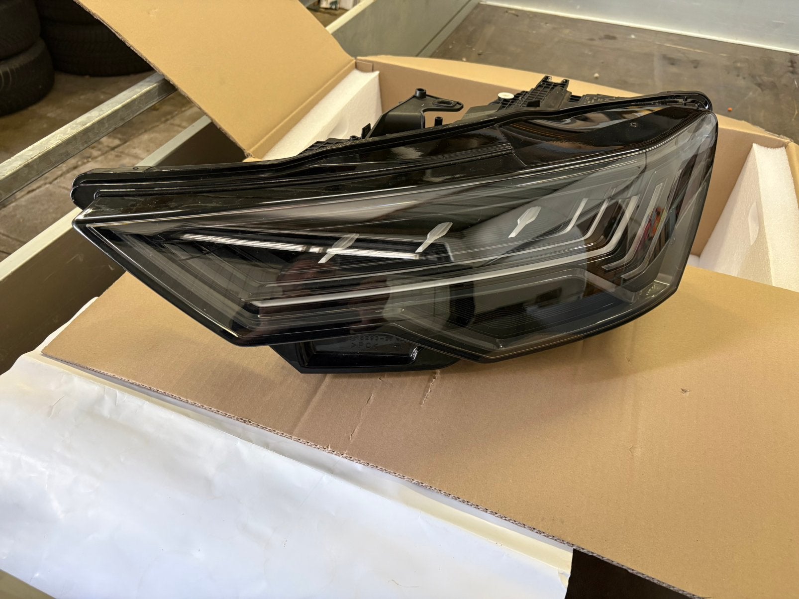 Audi A6 koplamp links Matrix! 4K0 941 035 G, Auto-onderdelen, Verlichting, Ophalen, Audi