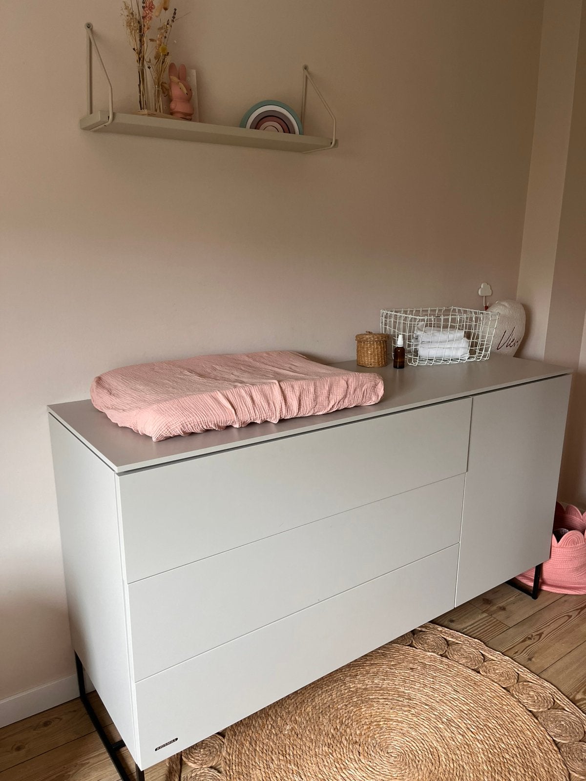 Kidsmill intense II commode XL & wandplankje, Kinderen en Baby's, Kinderkamer | Complete kinderkamers, Ophalen, Zo goed als nieuw