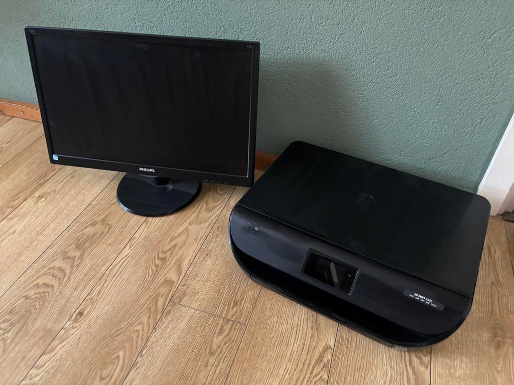 Philips monitor + HP Envy 4526 printer, Computers en Software, Monitoren, Gebruikt, 60 Hz of minder, IPS, Full HD, Ophalen of Verzenden