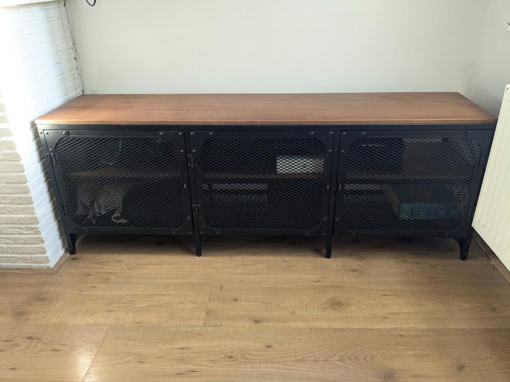 Ikea tv cabinet + coffee table, Huis en Inrichting, Tafels | Salontafels, Gebruikt, Industrieel, Modern, Minder dan 50 cm, Rechthoekig