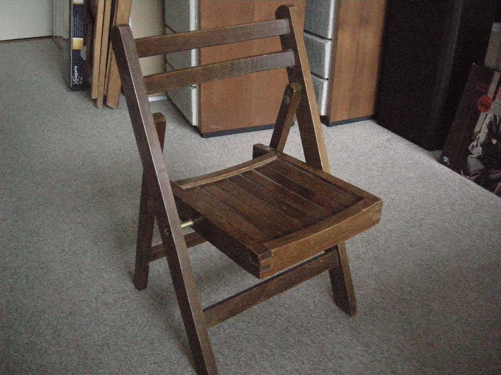 Kleine klapstoel hout vintage - zeer nette staat, Ophalen, Bruin, Vintage, Zo goed als nieuw