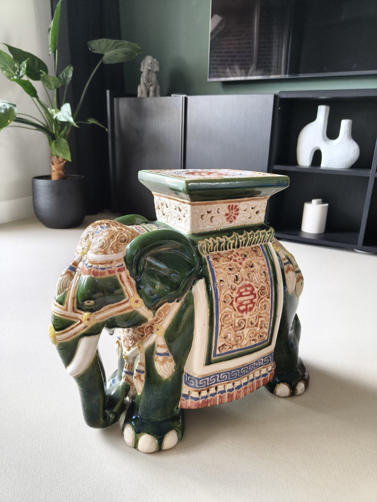 Olifant kruk/plantentafel, vintage keramiek groen, Gebruikt, Meerkleurig, Ophalen of Verzenden, Oosters