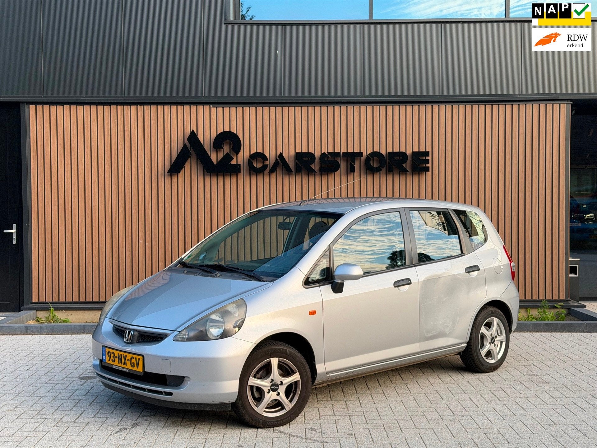 Honda Jazz 1.4 LS NAP APK AUTOMAAT AIRCO, 83 pk, Zwart, 4 cilinders, 990 kg