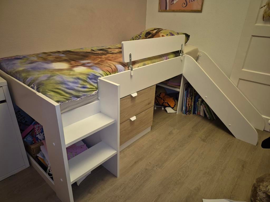 Half hoog bed met glijbaan, Ophalen
