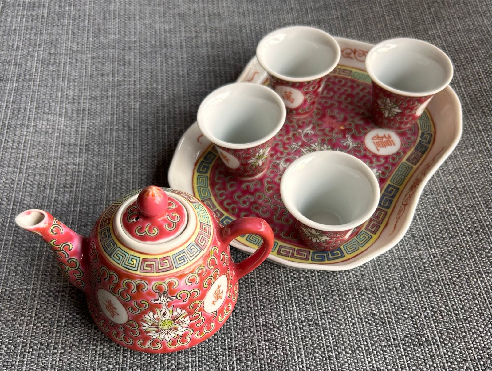 Vintage Mun Shou Famille Rose theeset - Chinees porselein, Antiek en Kunst, Ophalen of Verzenden