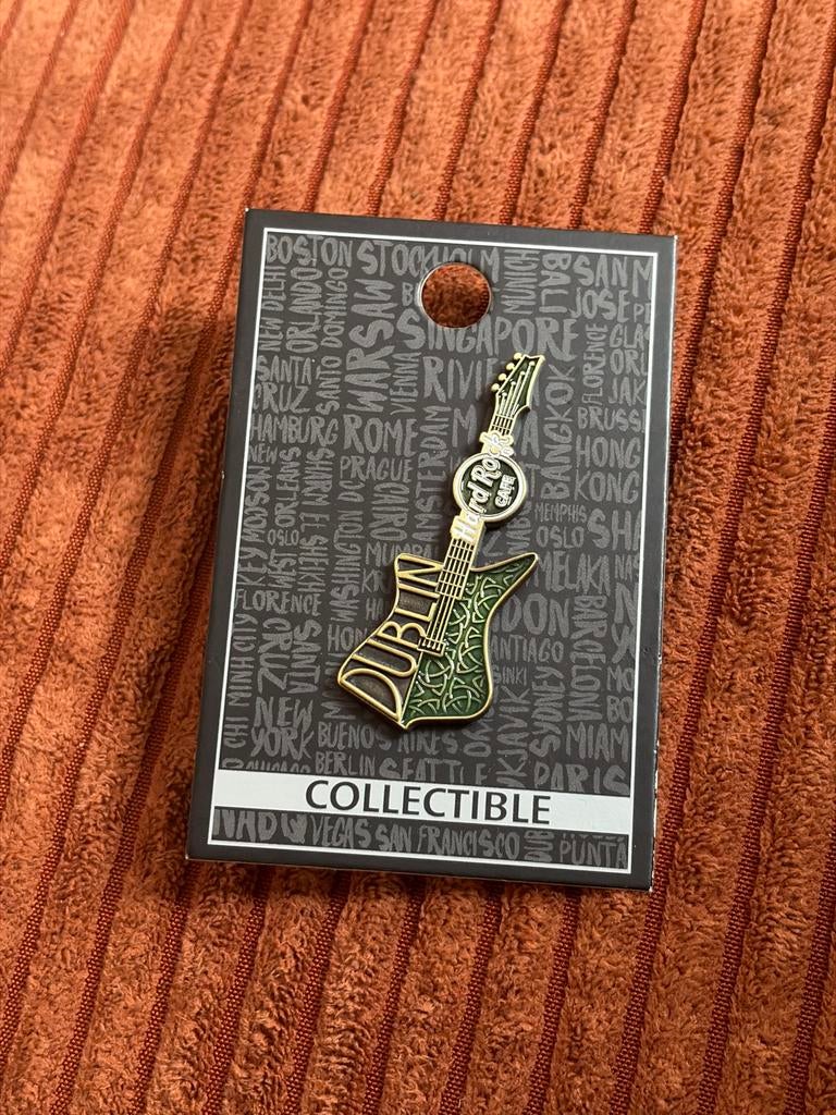 Hard Rock Cafe Dublin Gitaar Pin - Collectible, Ophalen of Verzenden, Nieuw, Merk, Speldje of Pin