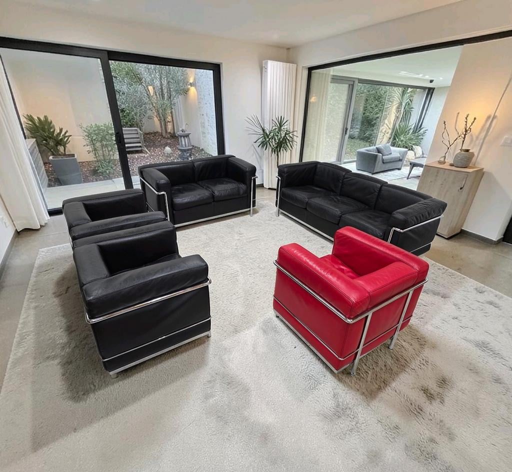 Complete Cassina LC2 collectie Le Corbusier twv 44k, Ophalen of Verzenden, Leer