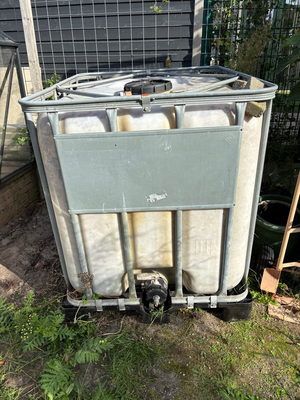 IBC Watertank 1000L met kraan, Kunststof, Gebruikt, Met kraantje, 150 liter of meer