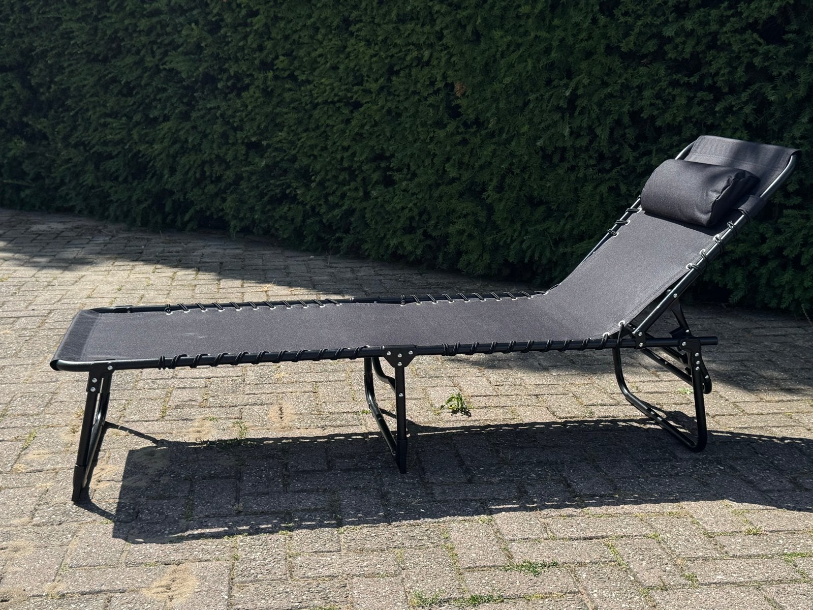 2 nieuwe zwarte ligbedden met hoofdkussen, Ophalen of Verzenden, Nieuw, Textileen, Inklapbaar