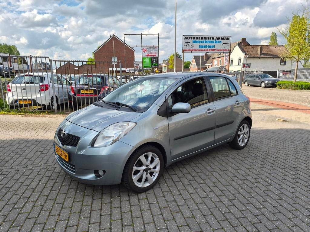 Toyota Yaris 1.3 VVTi Sol MMT Automaat!, Auto's, Toyota, Bedrijf, Te koop, Yaris, ABS, Airbags, Airconditioning, Boordcomputer