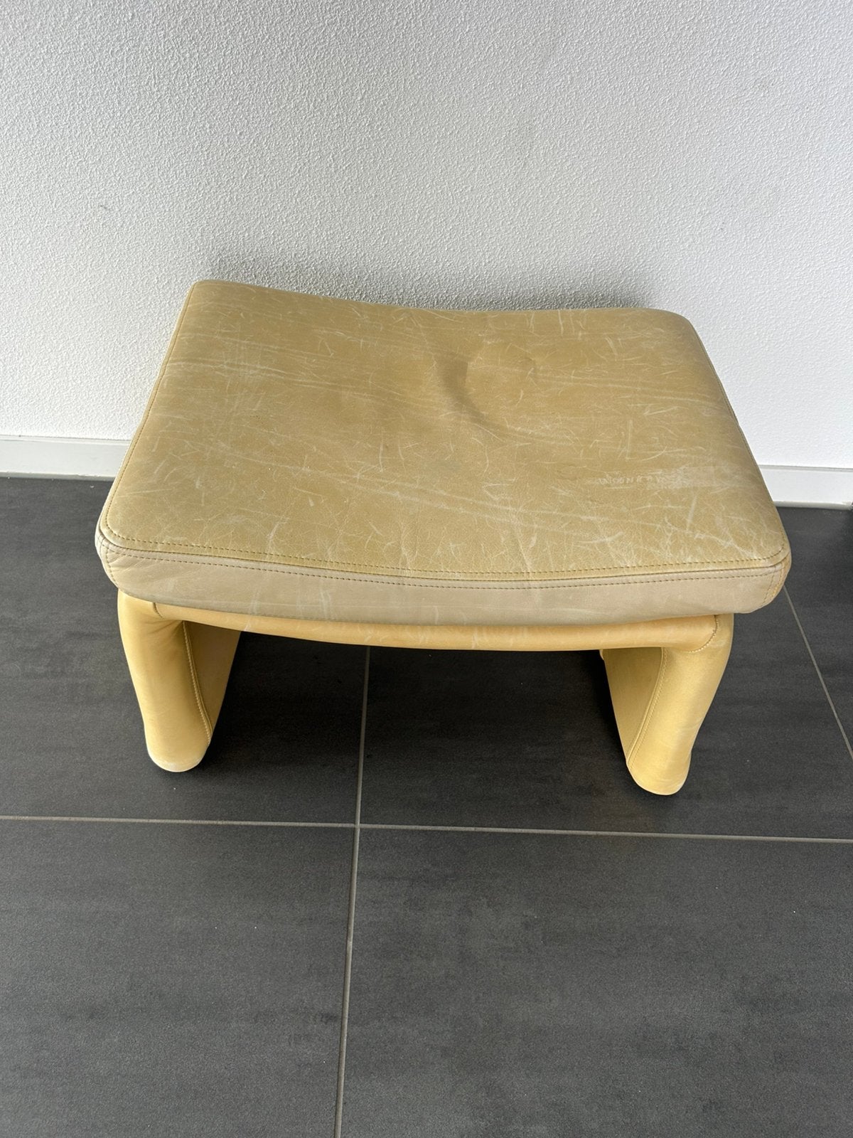 Hocker leer, Ophalen, Gebruikt, Leer, Vierkant