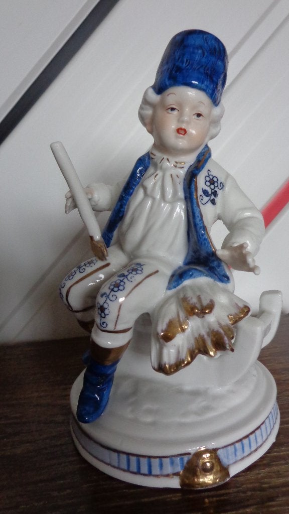 Antiek porseleinen beeldje Houthakker Fine Bone China, Ophalen