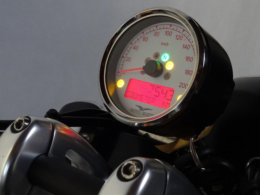 Moto Guzzi V9 Bobber ABS, Motoren, Motoren | Moto Guzzi, 853 cc, Bedrijf, Meer dan 35 kW, Toermotor