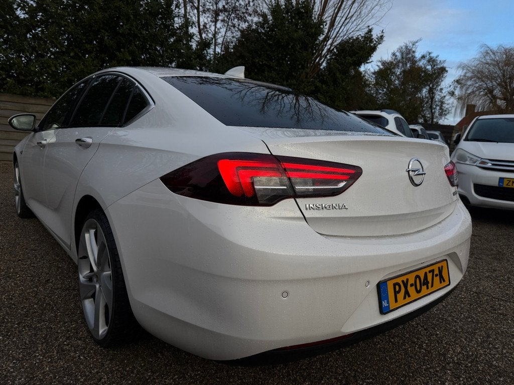 Opel Insignia Grand Sport 1.5 Turbo Innovation Leer Camera 2, Gebruikt, 4 cilinders, 700 kg, Wit