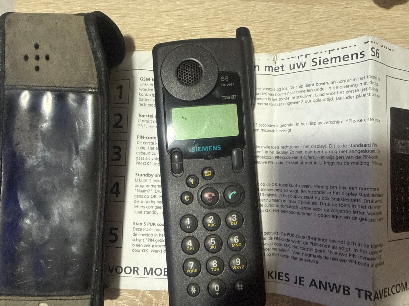 Siemens S6 GSM telefoon (jaren 90) – ANWB Travelcom, Telecommunicatie, Gebruikt, Geen camera, Zwart, Overige systemen