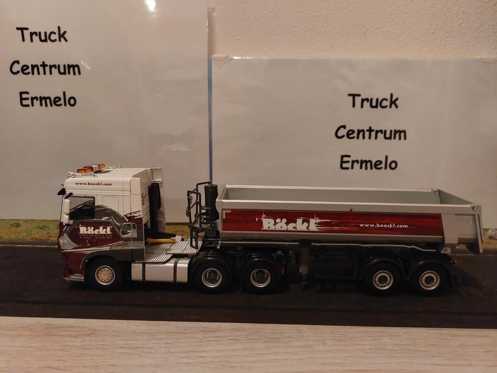 BÖCKL; DAF XF SPACE CAB 6X4 HALF PIPE TIPPER TRAILER - 2 AXL, Hobby en Vrije tijd, Modelauto's | 1:50, Ophalen of Verzenden, Nieuw