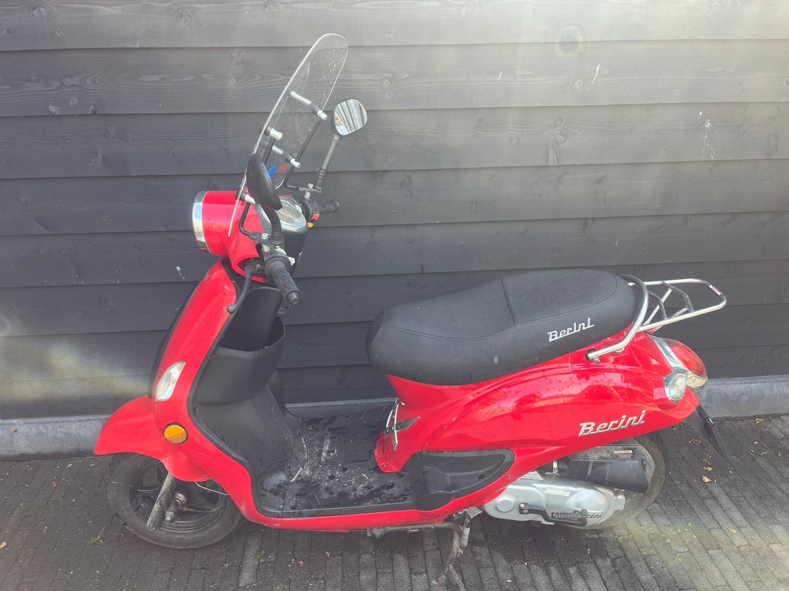 Leuke Berini, Ophalen, Zo goed als nieuw, Benzine