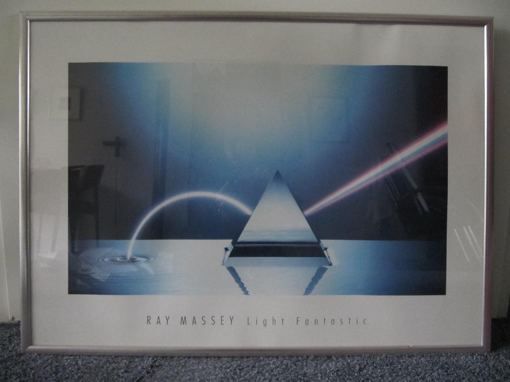 Poster in zilverkleurige lijst, Ophalen, 50 tot 75 cm, Zo goed als nieuw, 50 tot 75 cm