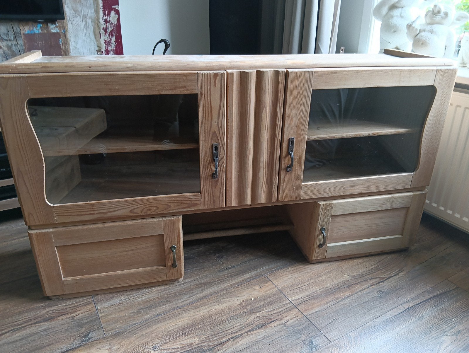 Antieke grenen(keuken) bovenkast, hangkast €50, Huis en Inrichting, Ophalen, Gebruikt, Met klep(pen), Minder dan 150 cm