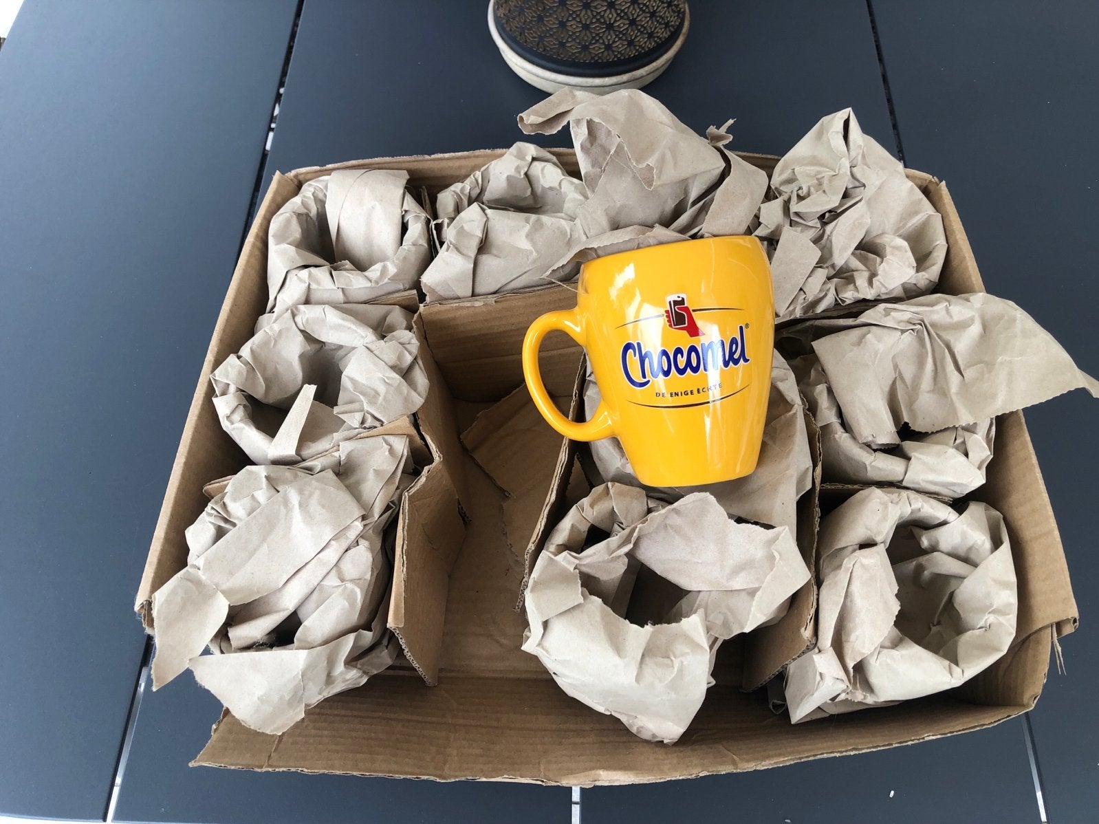 11 Chocomel mokken - De Enige Echte - Nieuw in doos, Overige merken, Keramiek, Nieuw, Modern