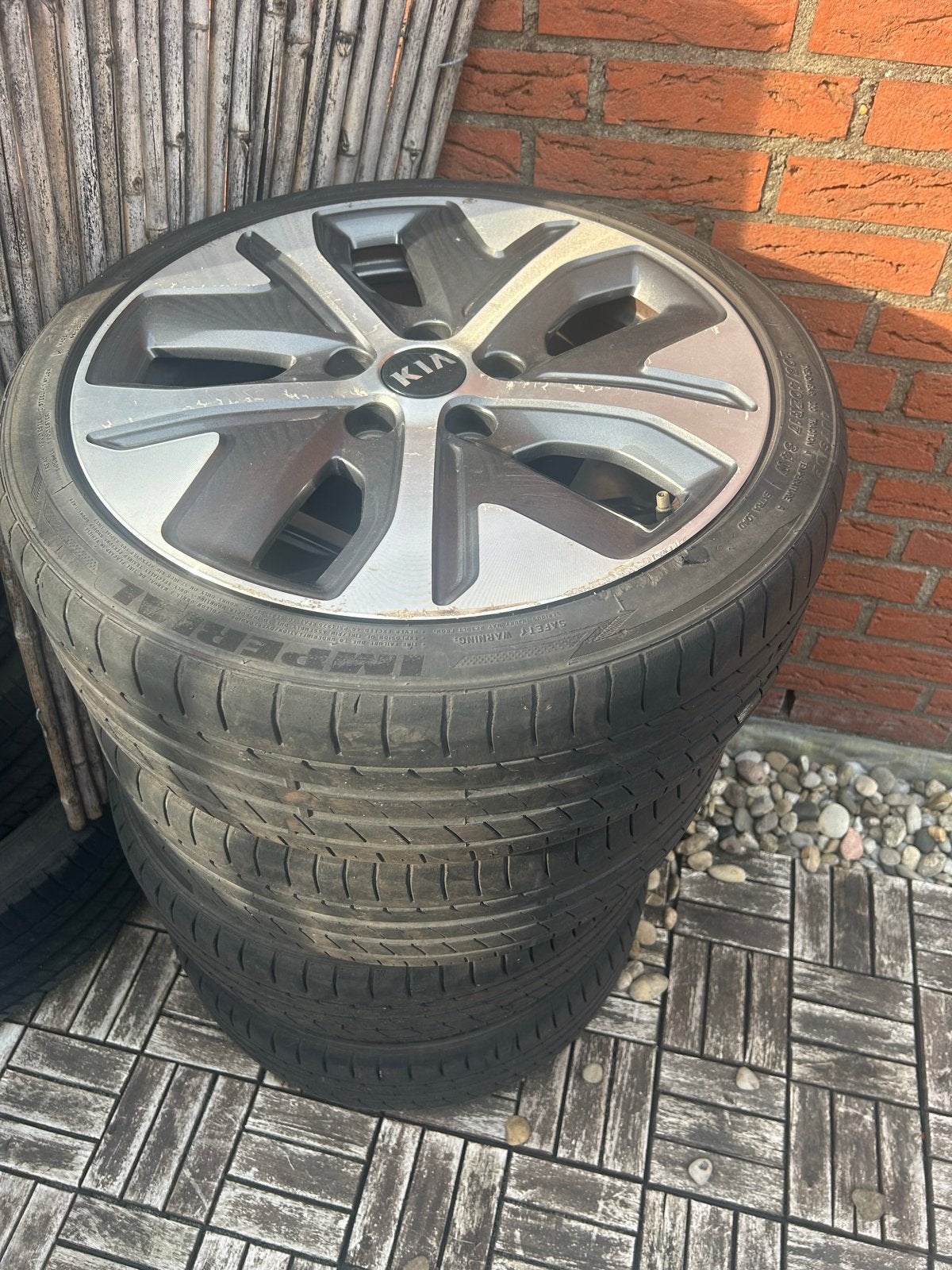 Kia velgen met banden - 17 inch, Auto-onderdelen, Banden en Velgen, Ophalen, Gebruikt, Banden en Velgen, 17 inch