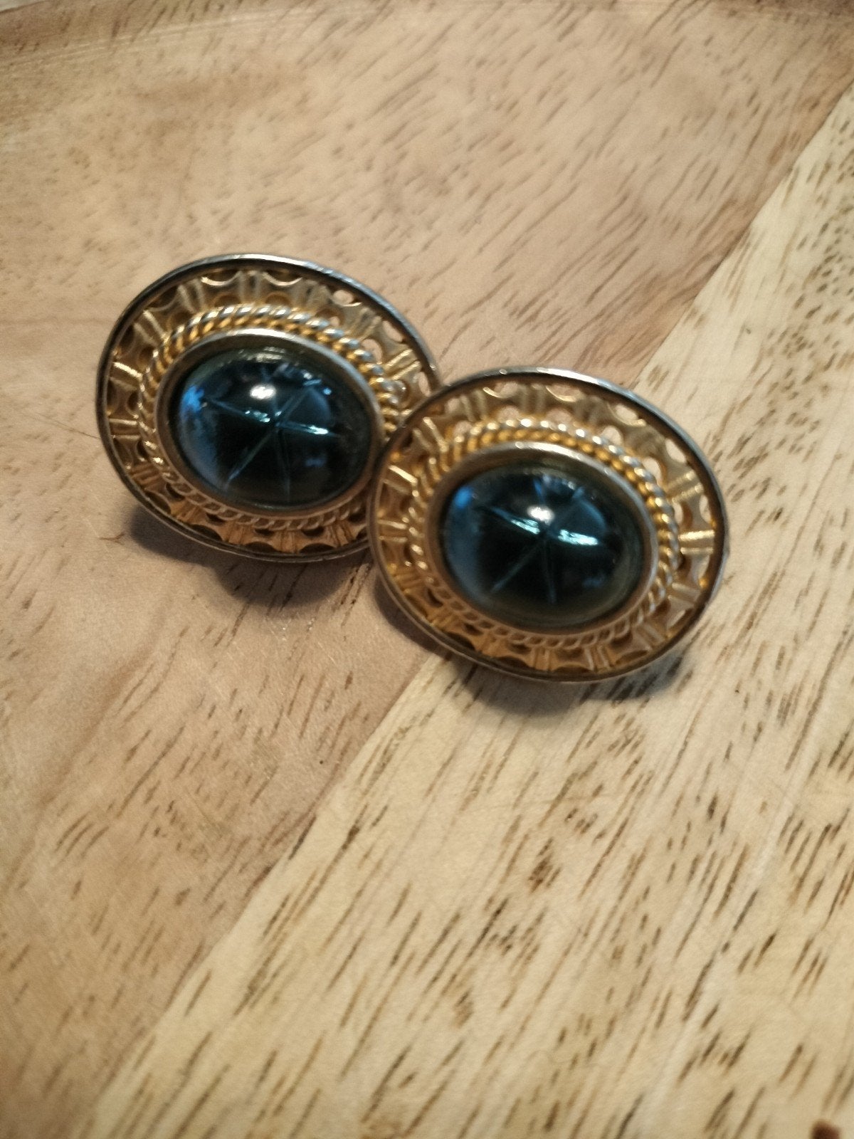Vintage Clip Oorbellen met Blauwe Steen, Sieraden, Tassen en Uiterlijk, Oorbellen, Overige materialen, Gebruikt, Blauw, Ophalen of Verzenden