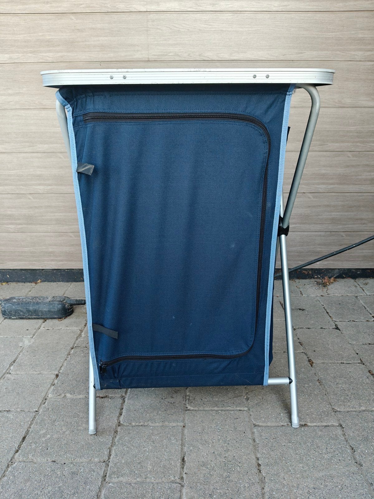 Camping kastje, Ophalen, Campingkast