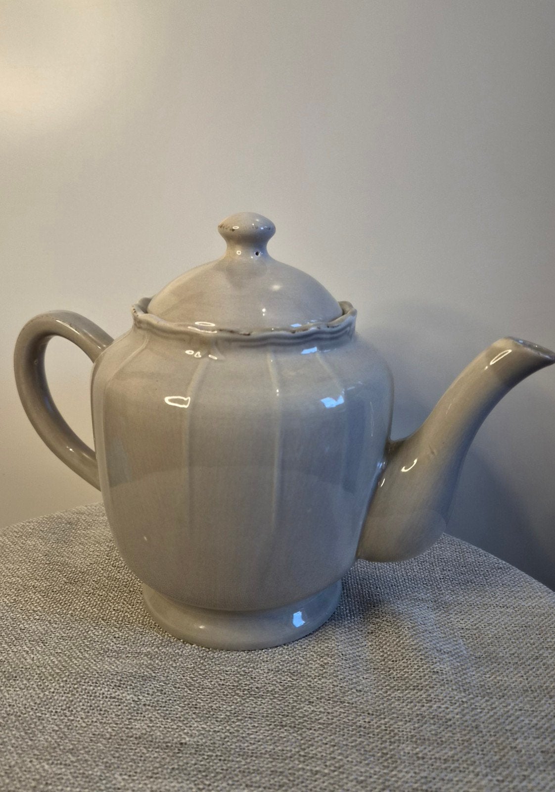 Riverdale theepot - Grijs keramiek, Theepot/fluitketel, Ophalen of Verzenden, Zo goed als nieuw, Steen/keramiek