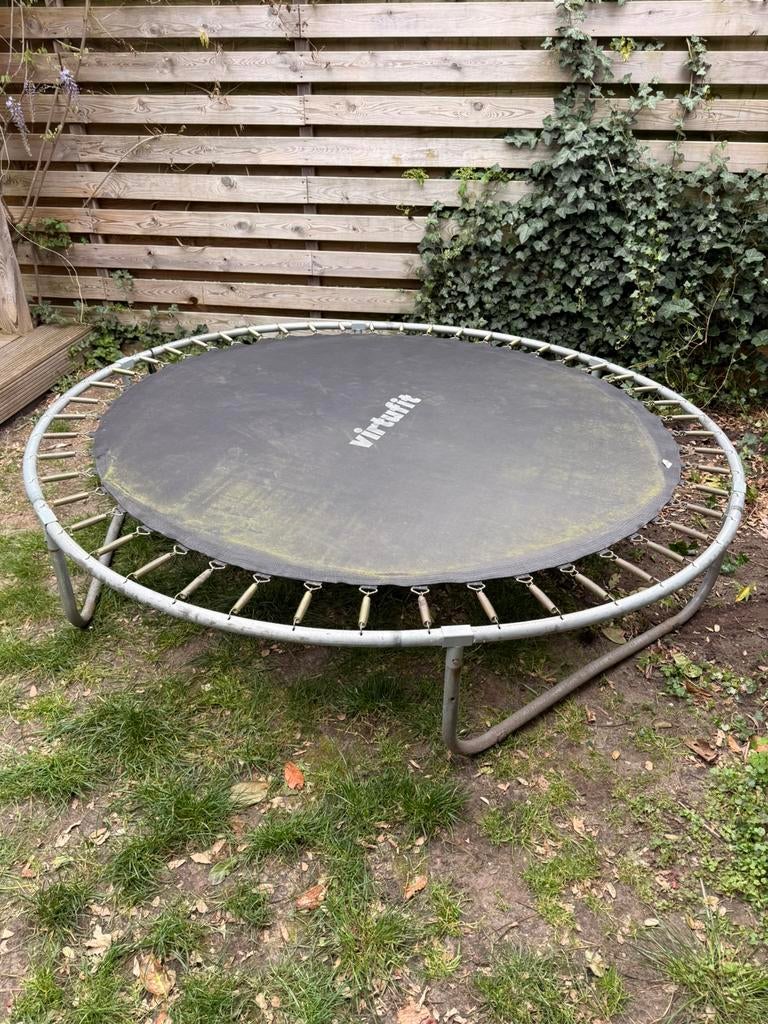 Oude trampoline gratis (nog te gebruiken of voor oud ijzer), Ophalen, Gebruikt