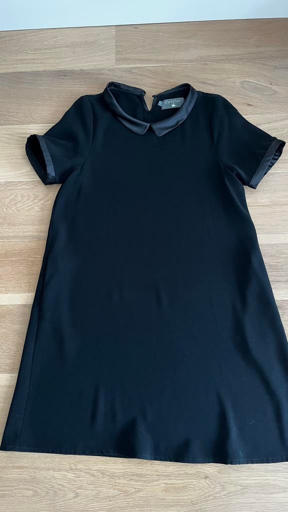 Mooie zwarte jurk met zijzakken, Cotelac, Kleding | Dames, Ophalen of Verzenden, Zo goed als nieuw, Zwart, Boven de knie
