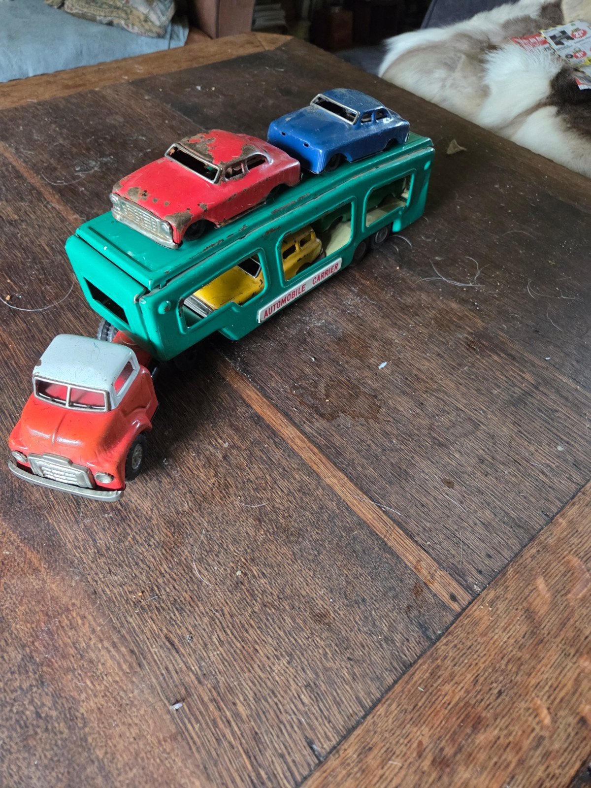 Vintage blikken autotransporter met auto's, Ophalen, Gebruikt