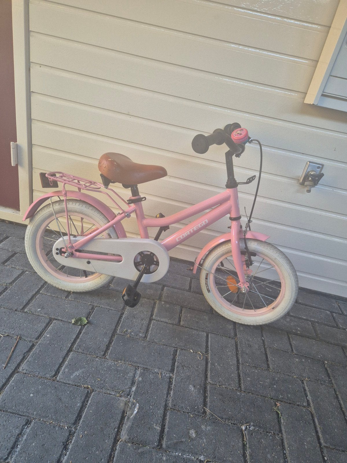 Roze kinderfiets met zijwieltjes 14 inch met terugtraprem, Fietsen en Brommers, Ophalen, Terugtraprem, Zijwieltjes, Gebruikt